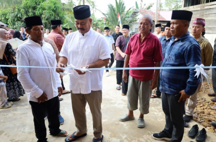 Rombongan Safari Ramadhan Pemerintah Kabupaten Kutai Kartanegara melakukan silaturahim dengan warga Masyarakat Dusun Marangan Desa Loa Sumber Kecamatan Loa Kulu.