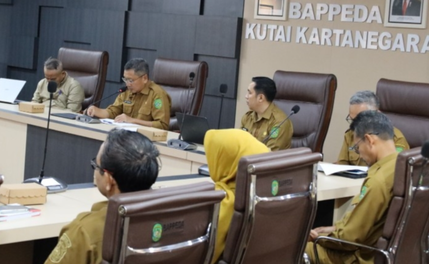 Asisten III Administrasi Umum Sekretariat Daerah Kabupaten Kutai Kartanegara (Kukar), Dafip Haryanto, membuka kegiatan Musyawarah Perencanaan Pembangunan (Musrenbang) Tematik.